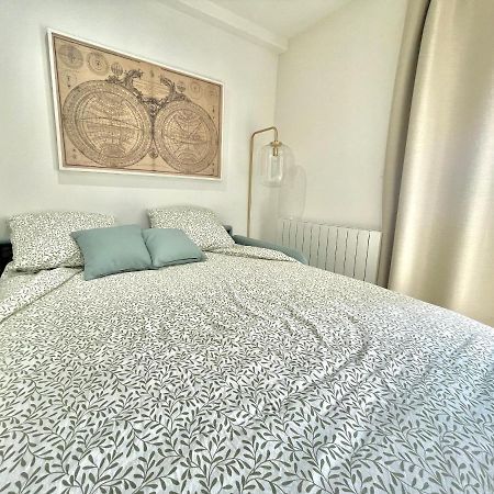 Studio Avec Terrasse - Centre Historique Apartment Кан Екстериор снимка
