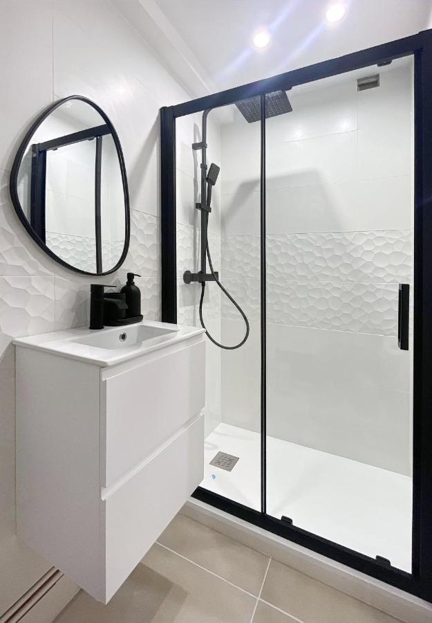 Studio Avec Terrasse - Centre Historique Apartment Кан Екстериор снимка
