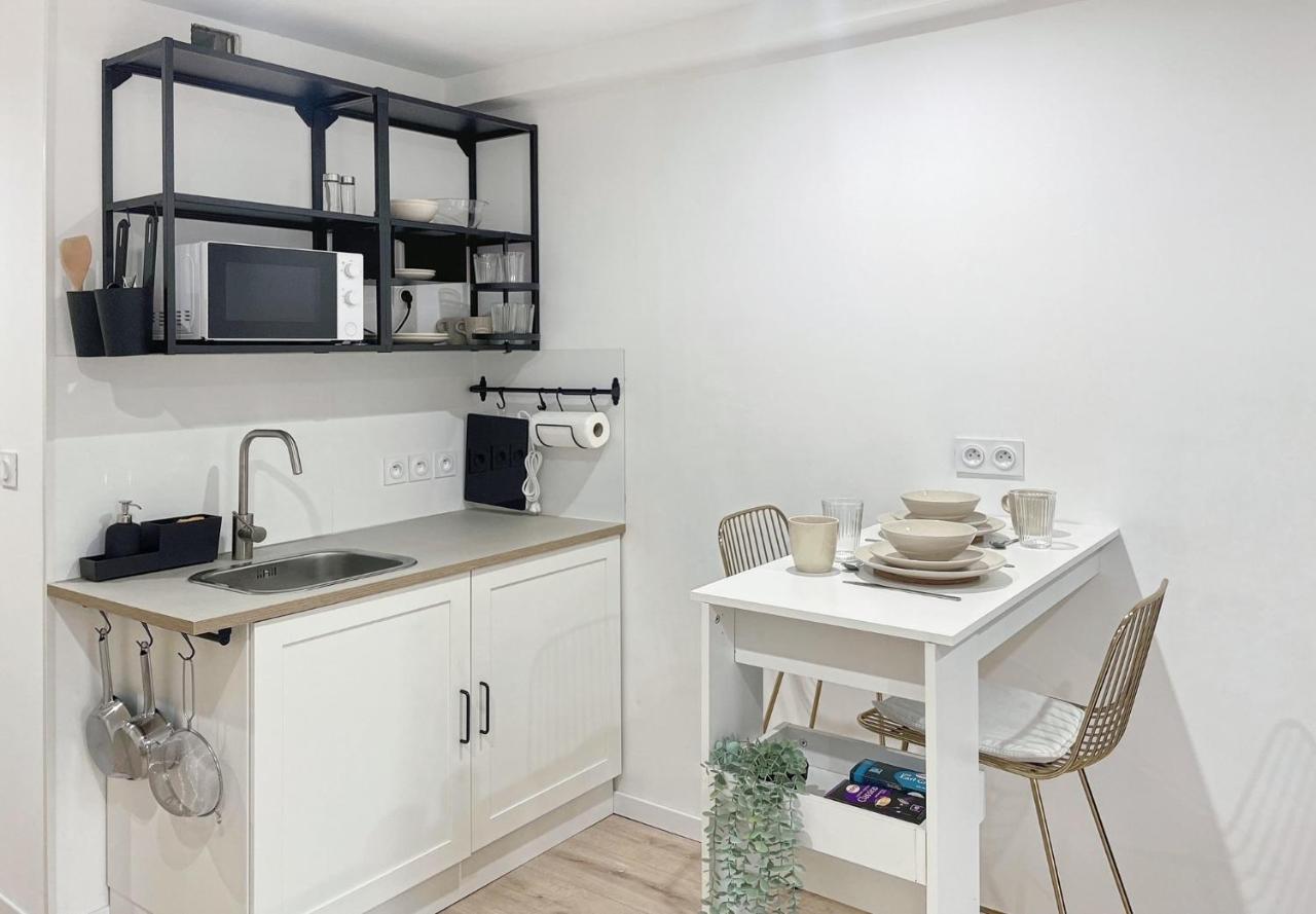 Studio Avec Terrasse - Centre Historique Apartment Кан Екстериор снимка